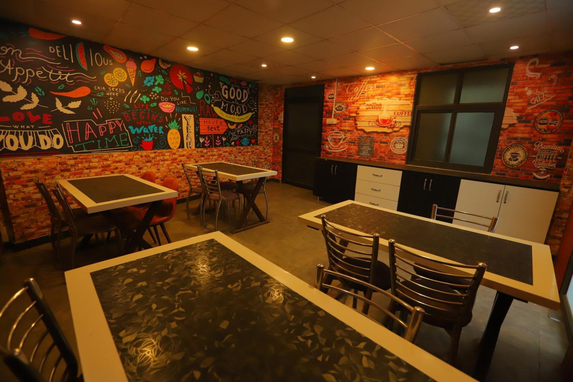 Hotel Almora Inn - Near By Delhi International Airport - With Free Airport Pickup And Drop Ню Делхи Екстериор снимка