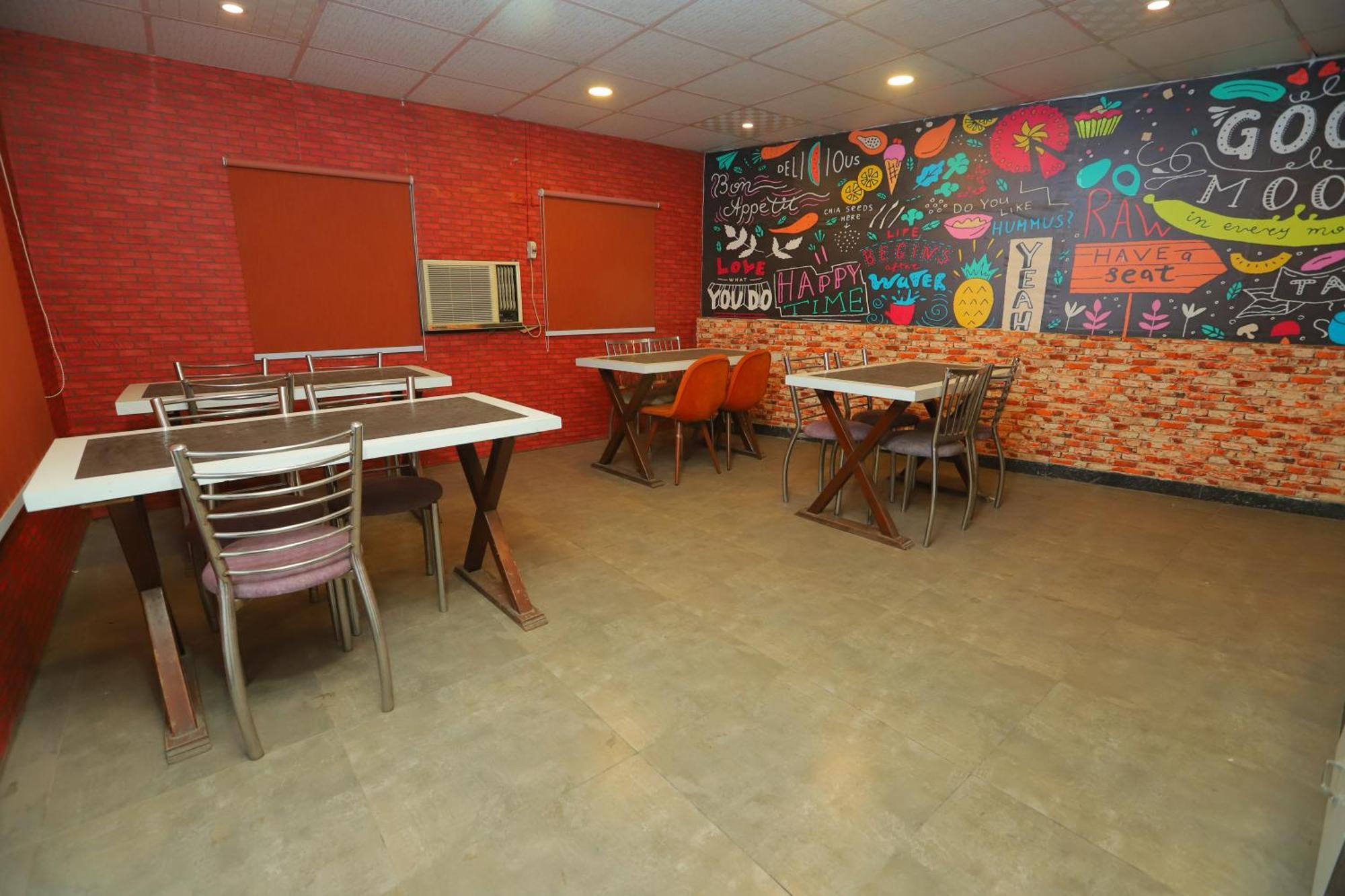 Hotel Almora Inn - Near By Delhi International Airport - With Free Airport Pickup And Drop Ню Делхи Екстериор снимка