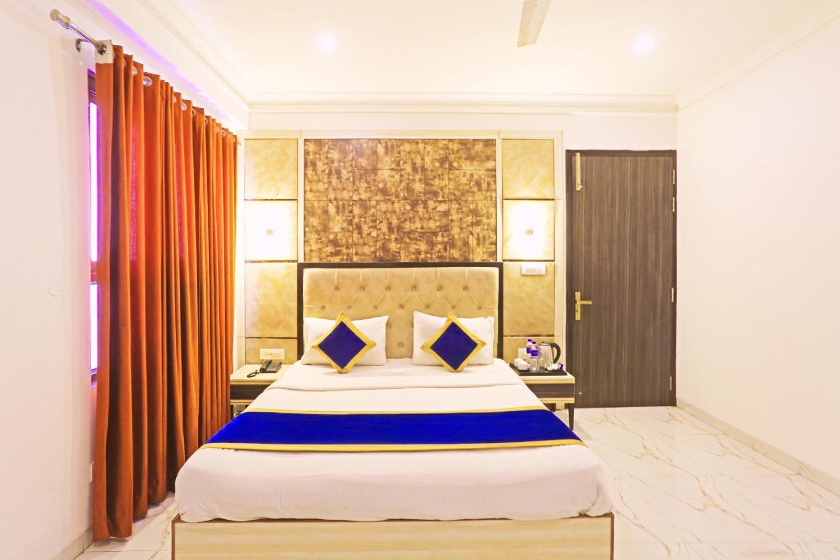 Hotel Almora Inn - Near By Delhi International Airport - With Free Airport Pickup And Drop Ню Делхи Екстериор снимка