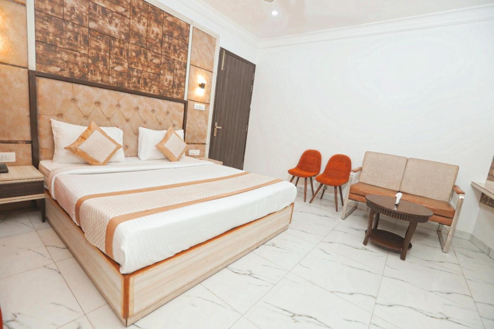 Hotel Almora Inn - Near By Delhi International Airport - With Free Airport Pickup And Drop Ню Делхи Екстериор снимка