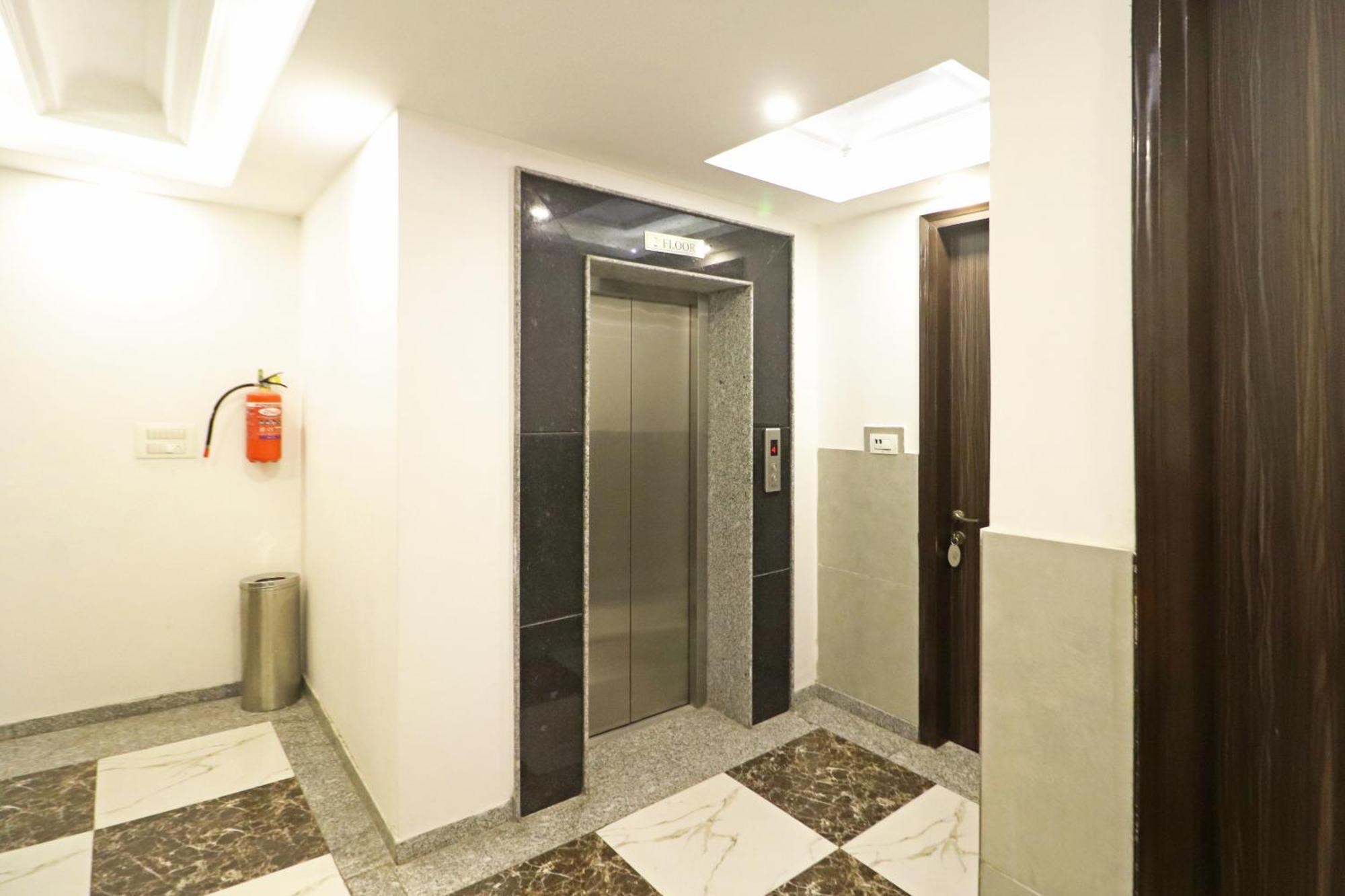 Hotel Almora Inn - Near By Delhi International Airport - With Free Airport Pickup And Drop Ню Делхи Екстериор снимка