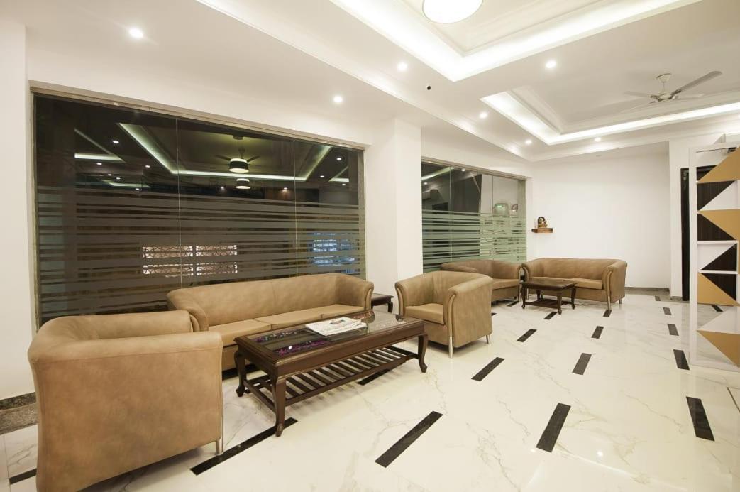 Hotel Almora Inn - Near By Delhi International Airport - With Free Airport Pickup And Drop Ню Делхи Екстериор снимка