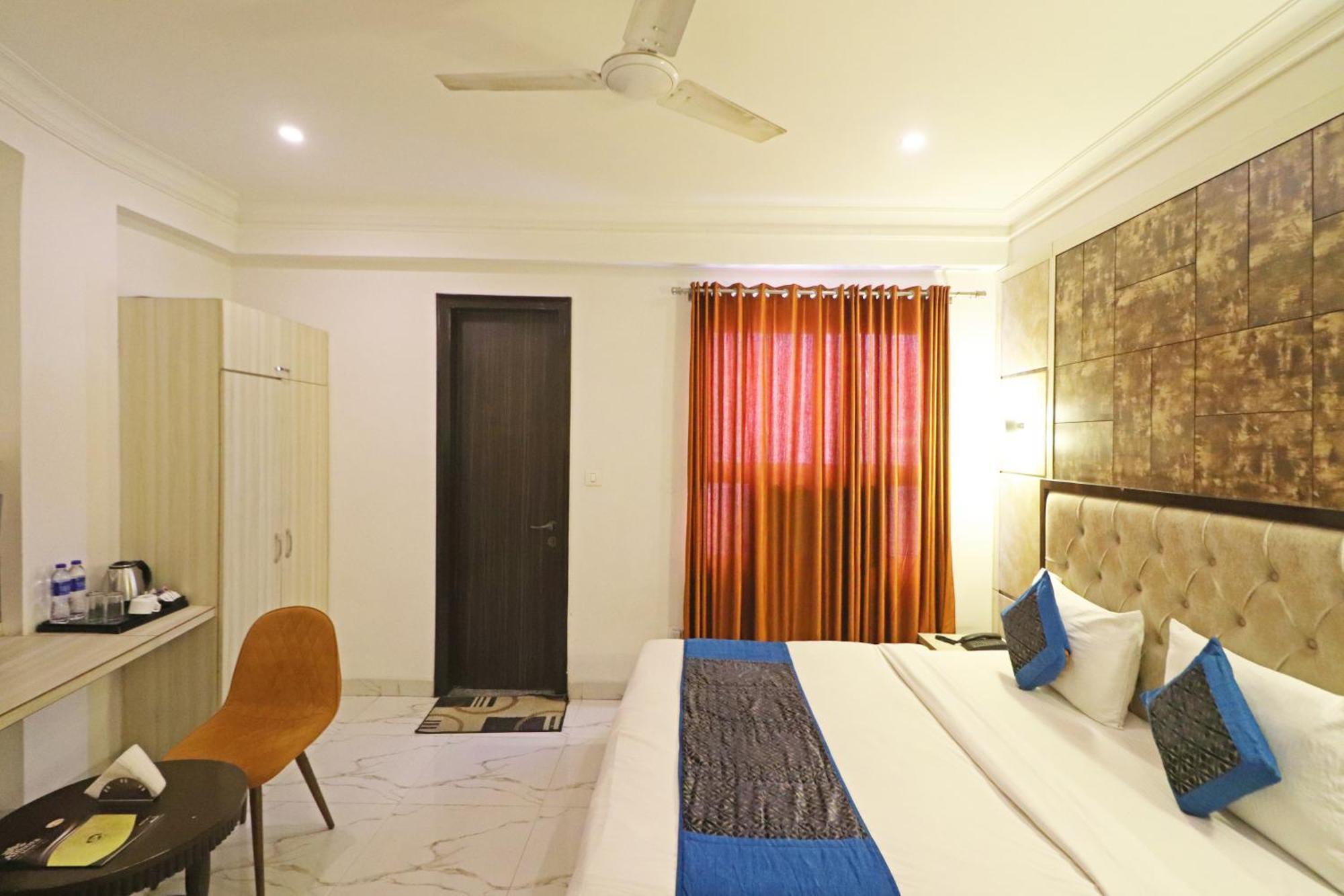 Hotel Almora Inn - Near By Delhi International Airport - With Free Airport Pickup And Drop Ню Делхи Екстериор снимка