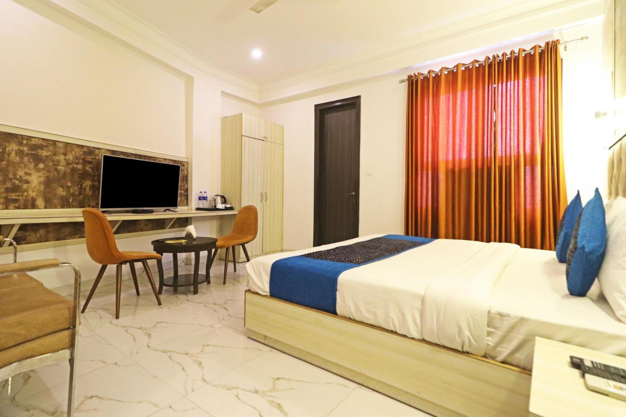 Hotel Almora Inn - Near By Delhi International Airport - With Free Airport Pickup And Drop Ню Делхи Екстериор снимка